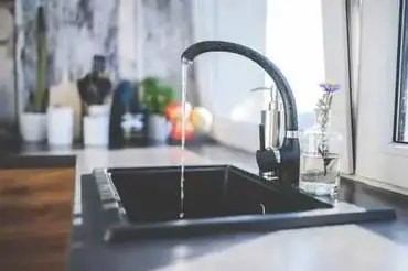 Plastic Water Bottle Alternatives Use Sustainable Substitutes Instead